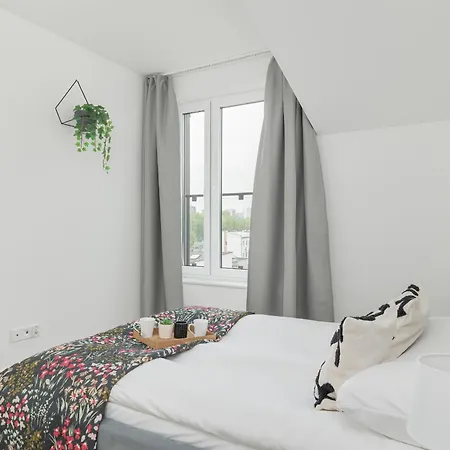 Klimatyzowany Dla 4 Osob W Krakowie By Rent Like 克拉科夫